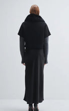 Load image into Gallery viewer, Pissenlit Short Sleeve Black Cashmere Blend Jacket with Fur Collar