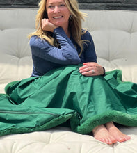 Load image into Gallery viewer, Pretty Rugged Green Long Lap Blanket