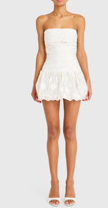 Amanda Uprichard Rendezvous Dress in White Gigi's Closette Ltd. Amanda Uprichard Rendezvous Dress in White Gigi's Closette Ltd.