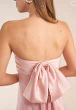 Load image into Gallery viewer, Jasmine B273069 Strapless Dress with Bow in Back
