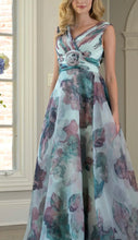 Load image into Gallery viewer, Rina Di Montella Print Chiffon Sleeveless Dress
