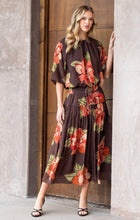 Load image into Gallery viewer, THML JH2514 Floral Print Topn with Bubble Hem
