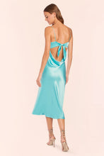 Load image into Gallery viewer, Amanda Uprichard Breeze Silk Midi Dress in Moana
