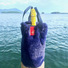 Load image into Gallery viewer, Pretty Rugged Fur Wine Tote
